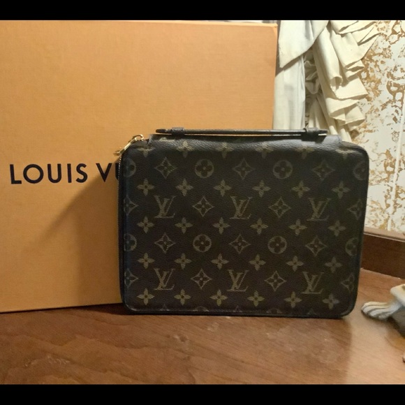 Louis Vuitton Handbags - ‼️ ON HOLD ‼️ Louis Vuitton IPad Portfolio Case